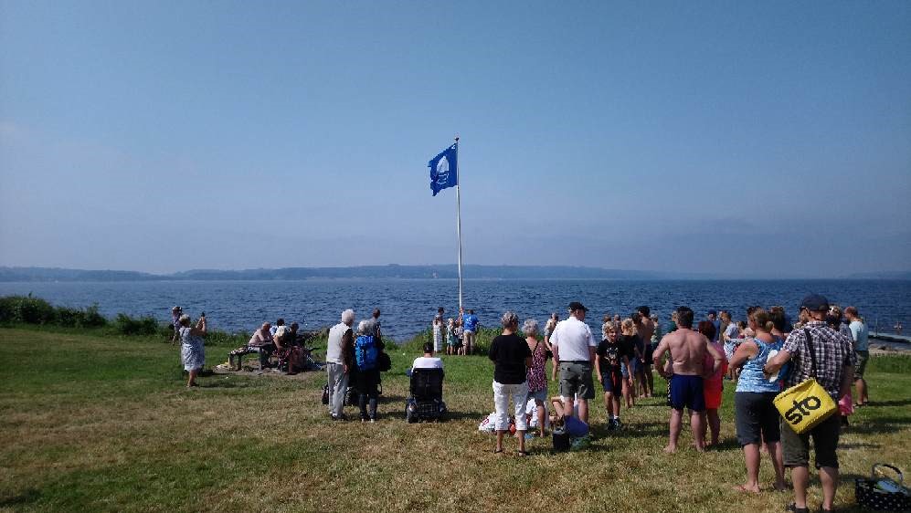 Mennesker på en strand